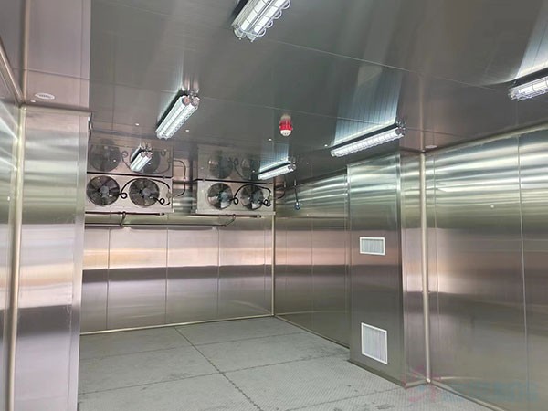 建造一个存储半导体材料的恒温防爆冷库造价多少钱